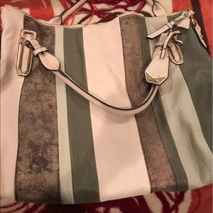 Jessica Simpson purse