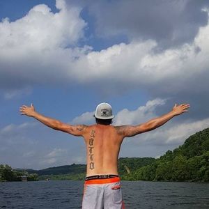 Meet your Posher, Cameron