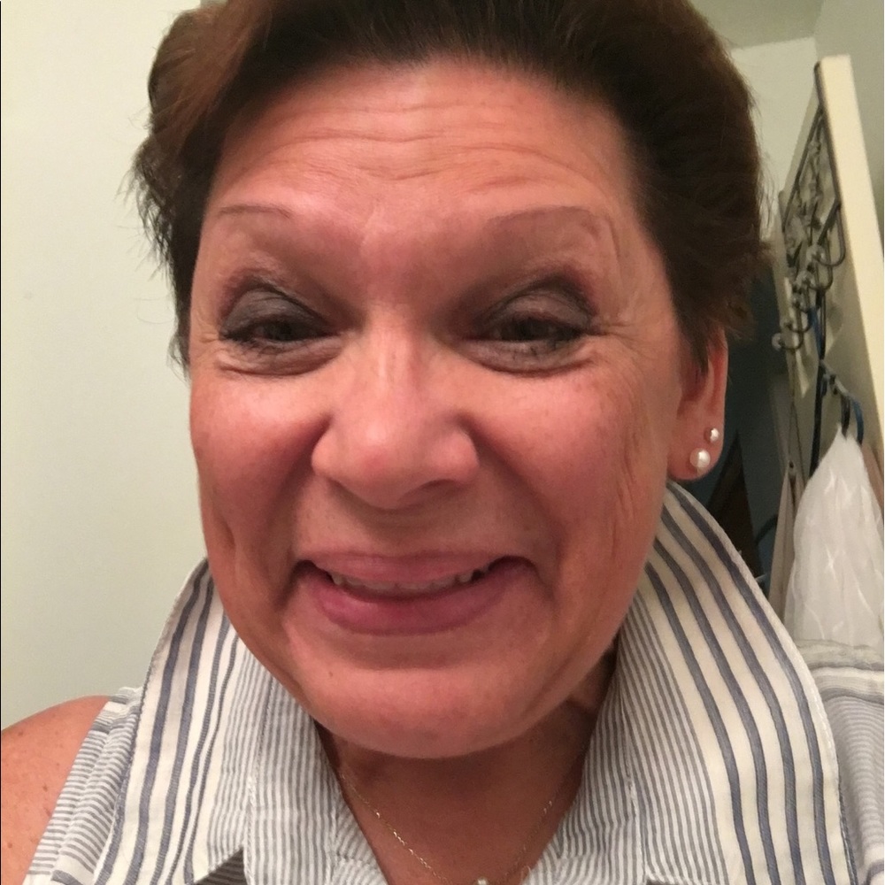 Meet your Posher, Nancy