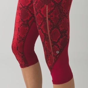Lululemon Vent It Out Crop Mini Ziggy Snake Print