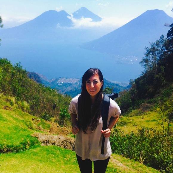 Meet your Posher, Daniela - Picture 2 of 3