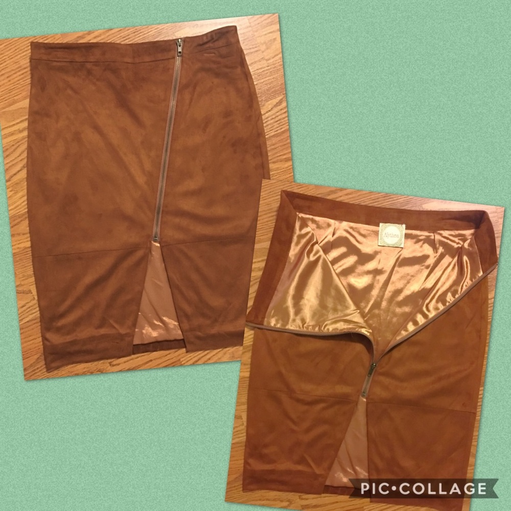 Gorgeous,Suede Skirt & Matching Blouse! Like New!! - image 3
