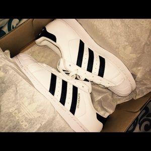 Adidas superstar 6W US