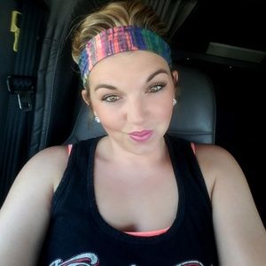 Meet your Posher, Desiree