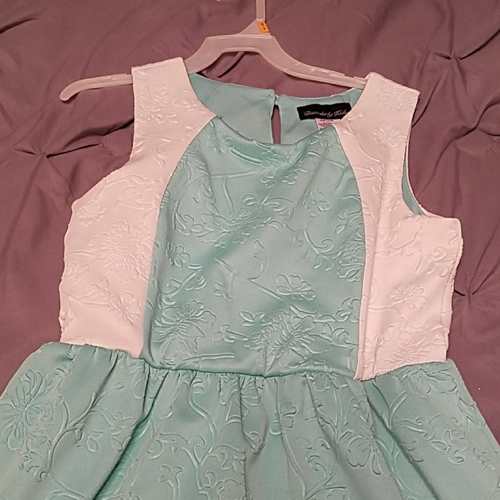 Girls dress