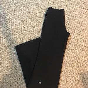 Lululemon yoga pants