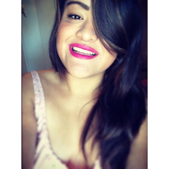 Meet your Posher, Christa - Picture 3 of 3