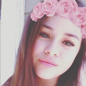 Meet your Posher, Claire