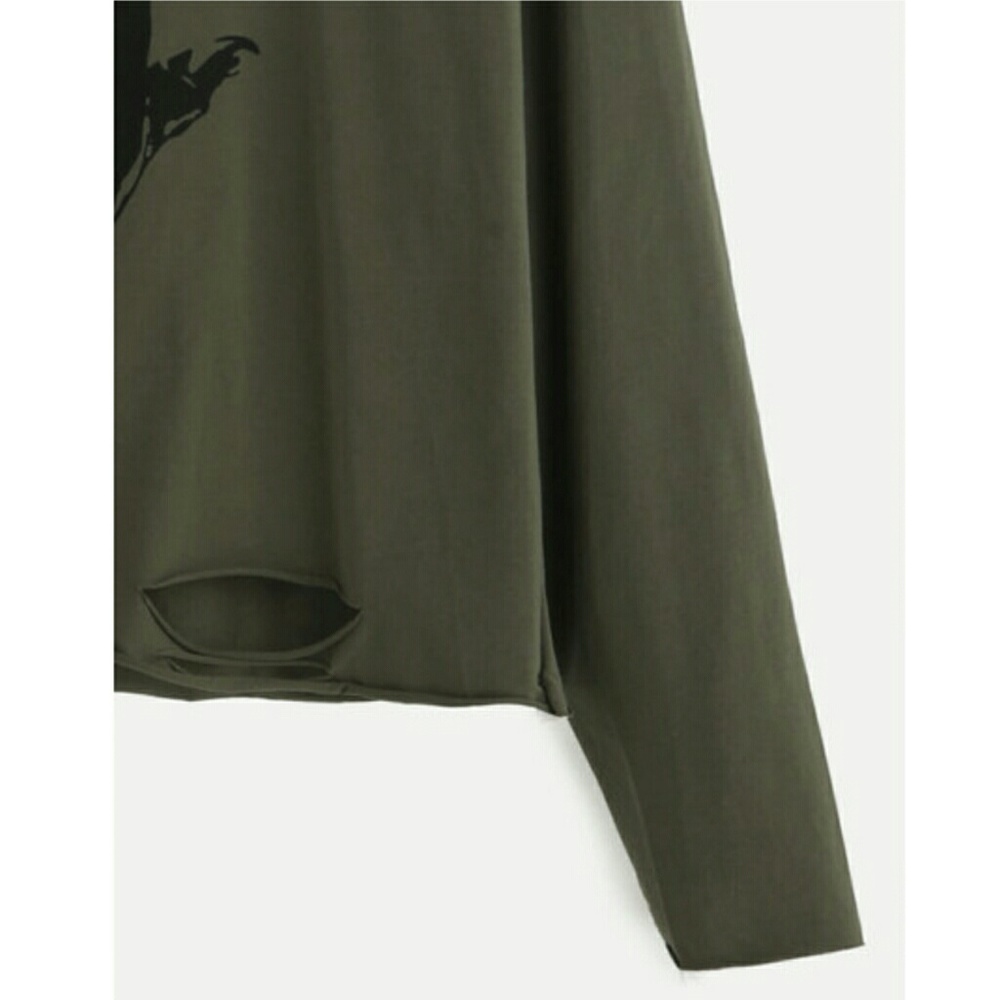 🚨LAST ONE🚨 🌿RIPPED PRINT TOP🌿 - Picture 3 of 6