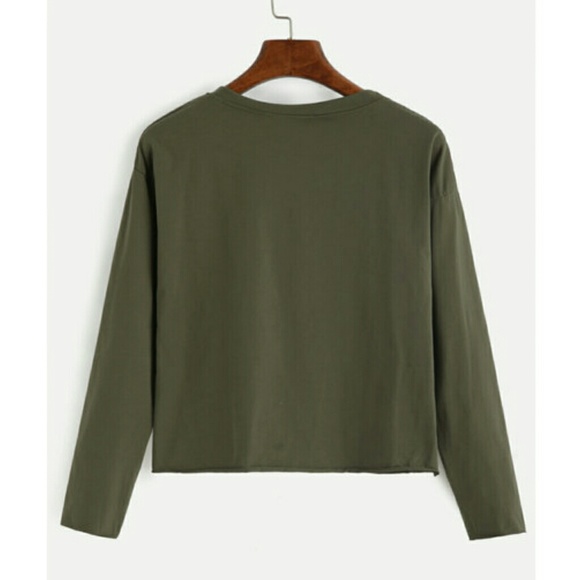 🚨LAST ONE🚨 🌿RIPPED PRINT TOP🌿 - Picture 2 of 6