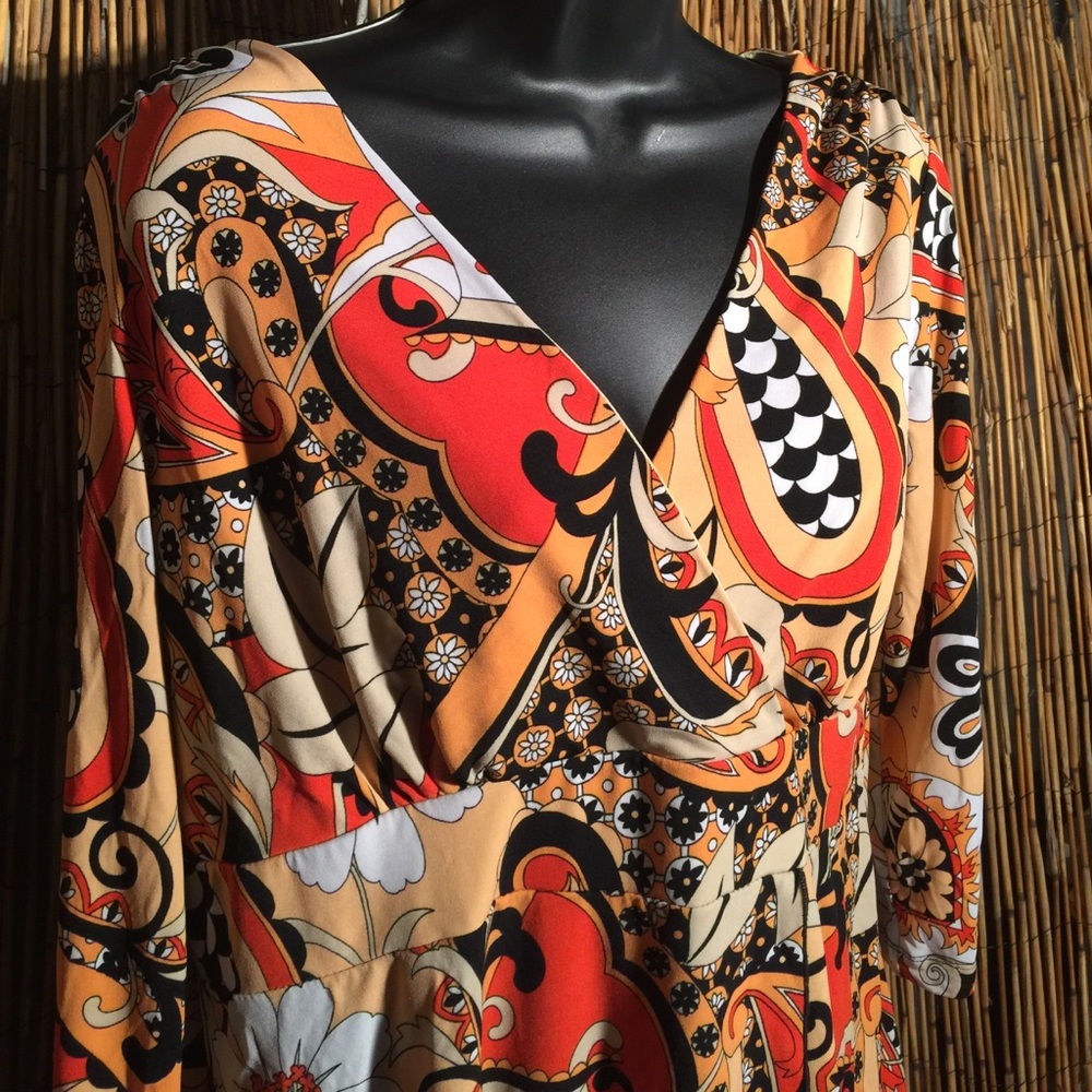 Dress Barn large bold orange black top