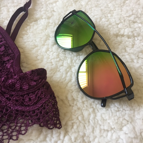 Trendy Green/orange flash mirrored sunnies - Picture 2 of 4