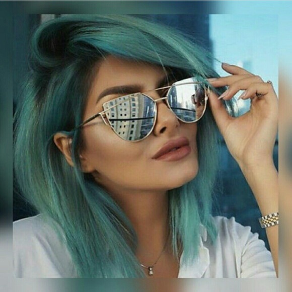 Trendy Green/orange flash mirrored sunnies - Picture 4 of 4