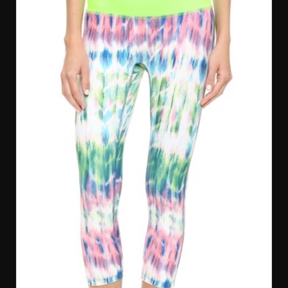 Prismsport Watercolor Capri Leggings