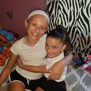 Meet your Posher, Cara