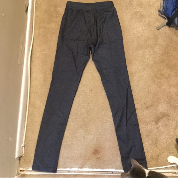 Tight Highrise Comfy pants - Picture 4 of 4