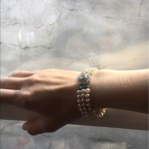 Women's bracelet