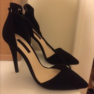 Black ankle tie heel. Size 5.5
