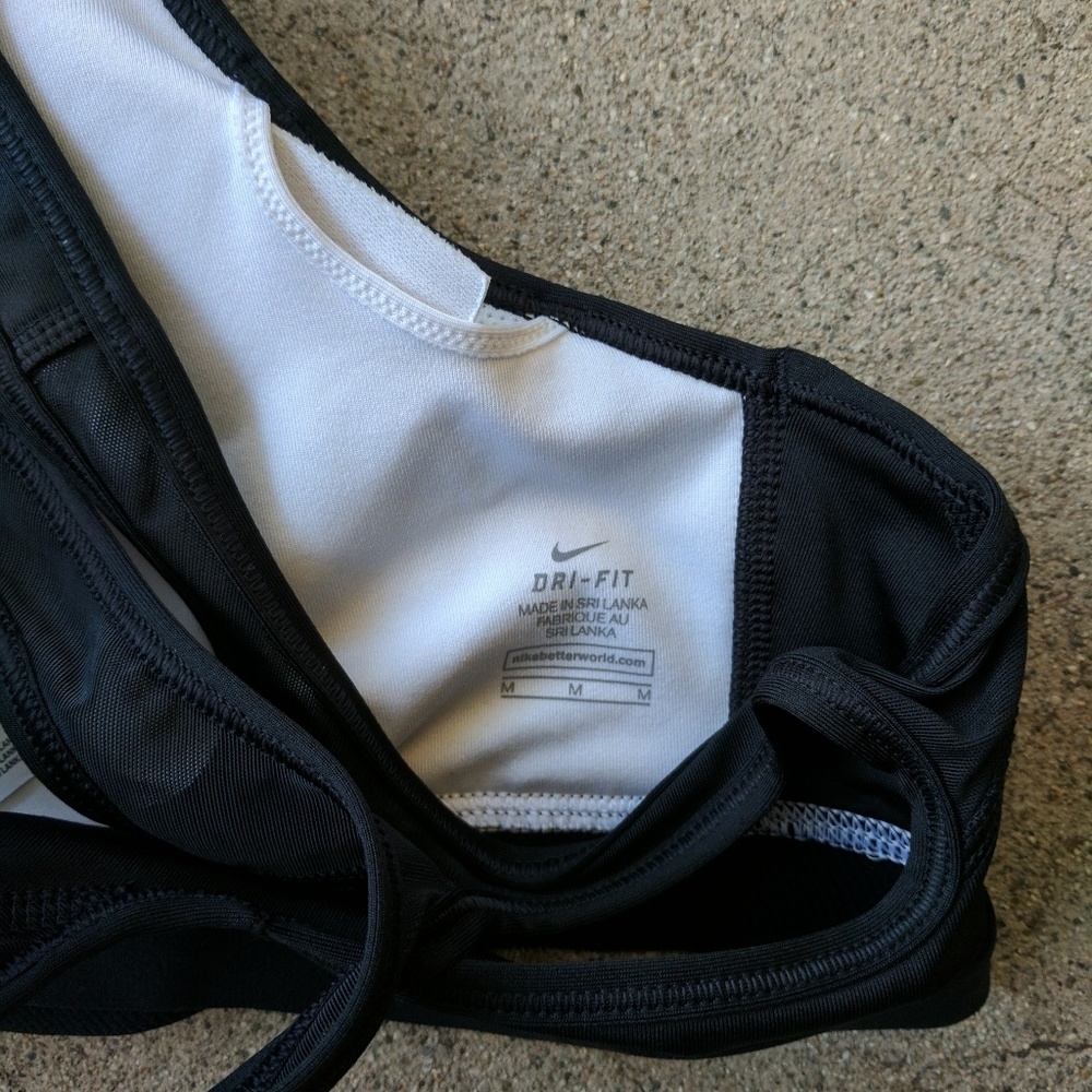 SOLD. Nike Pro Classic Cooling Sports Bra - Padded - Picture 5 of 7