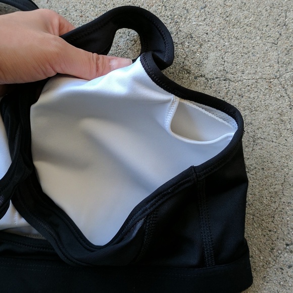 SOLD. Nike Pro Classic Cooling Sports Bra - Padded - Picture 7 of 7