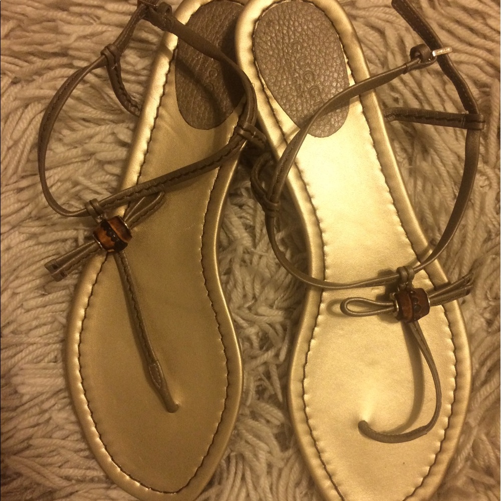 Silver Gucci t straps with bamboo bead