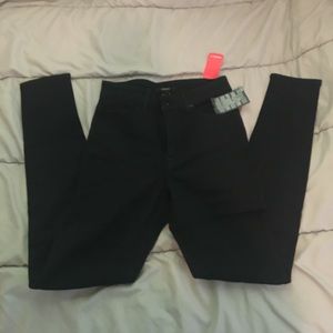 Black skinny jean