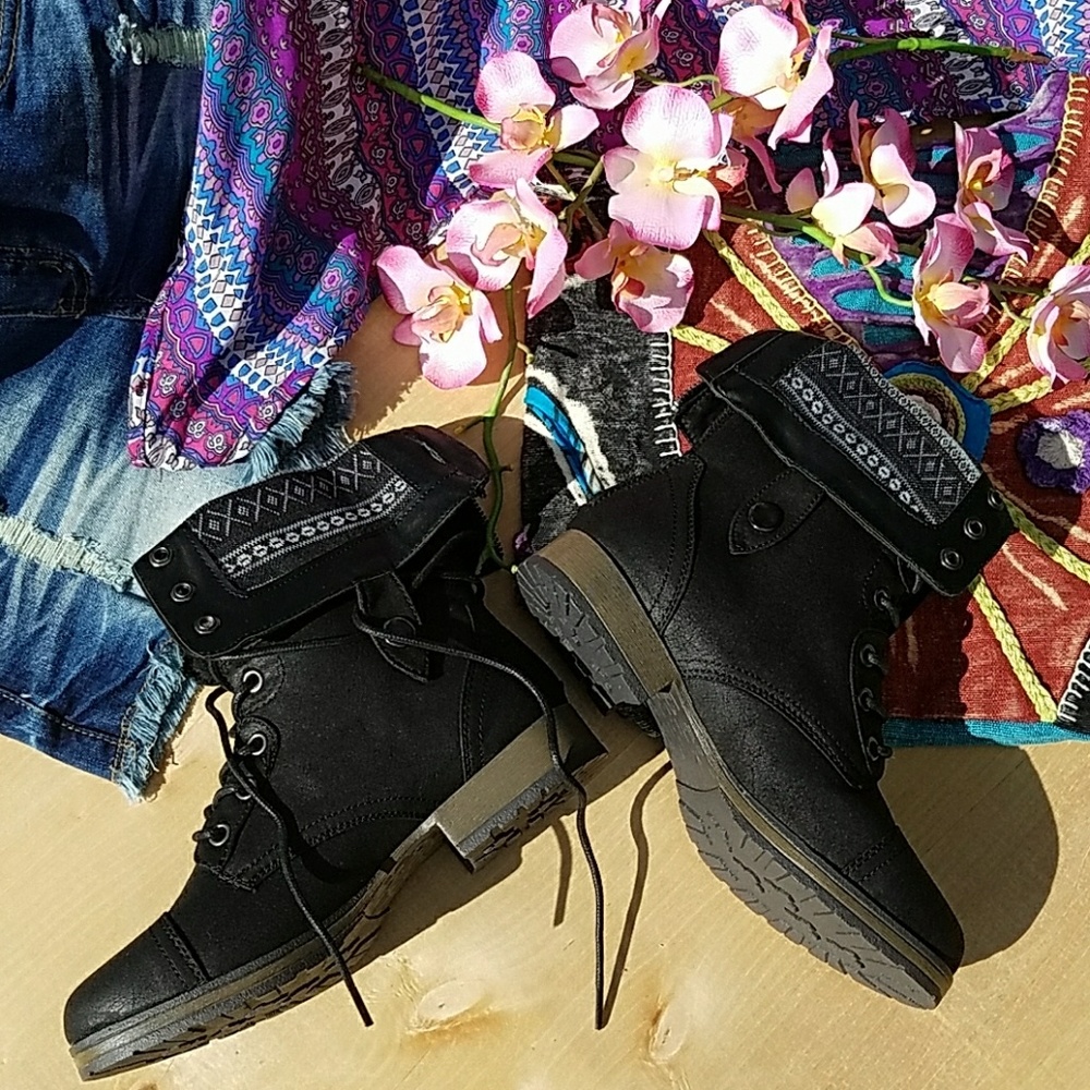 JUSTFAB Black comfortable multi-way combat boots