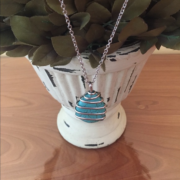 Statement Necklace - Picture 2 of 5