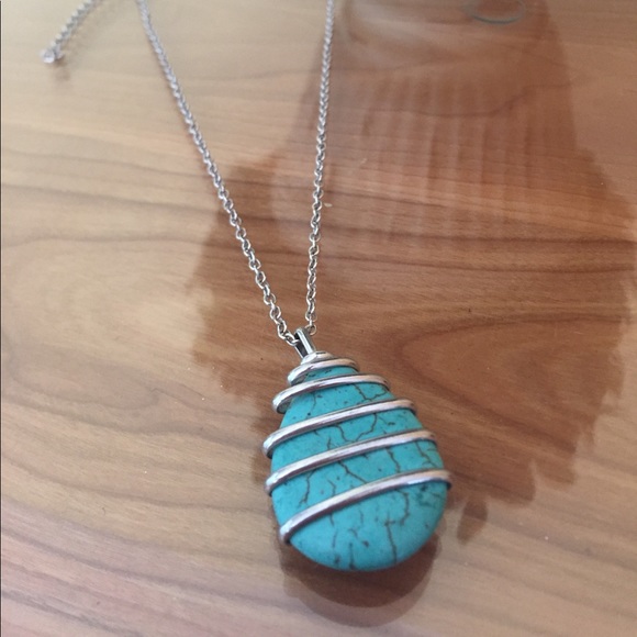 Statement Necklace - Picture 4 of 5