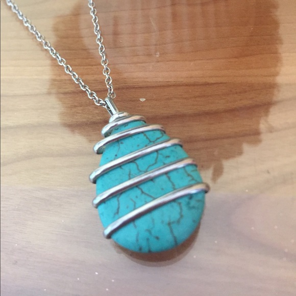 Statement Necklace - Picture 5 of 5