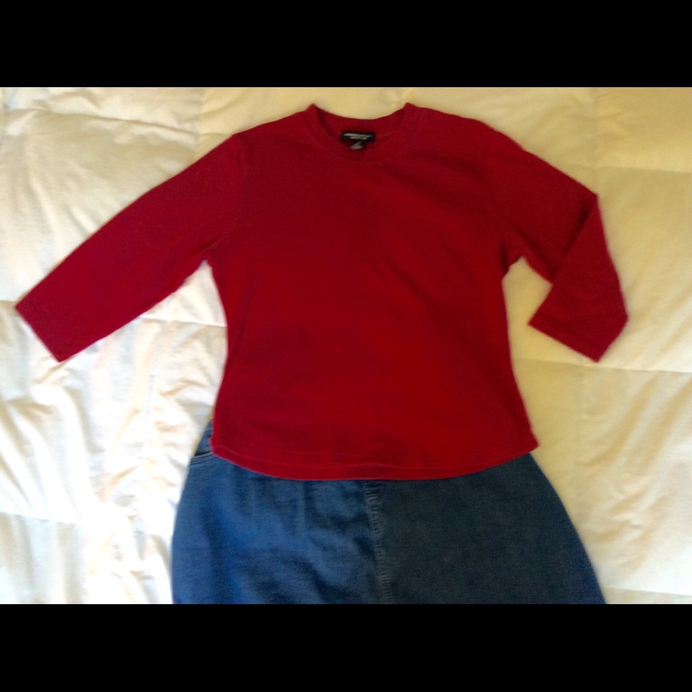 Three t shirts one price! AMERICAN Eagle Red