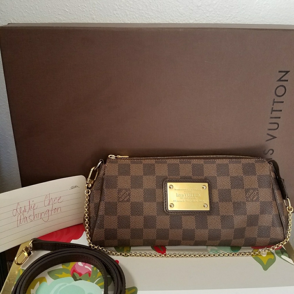 SOLD 💯Authentic Eva Clutch