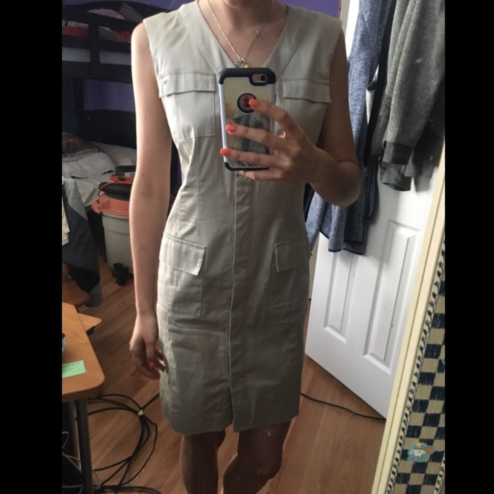 Dress - Picture 2 of 2