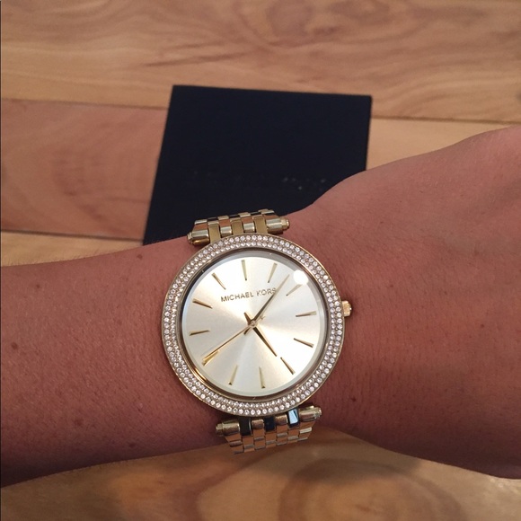 Michael Kors Gold Watch - Picture 2 of 6