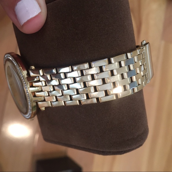 Michael Kors Gold Watch - Picture 5 of 6