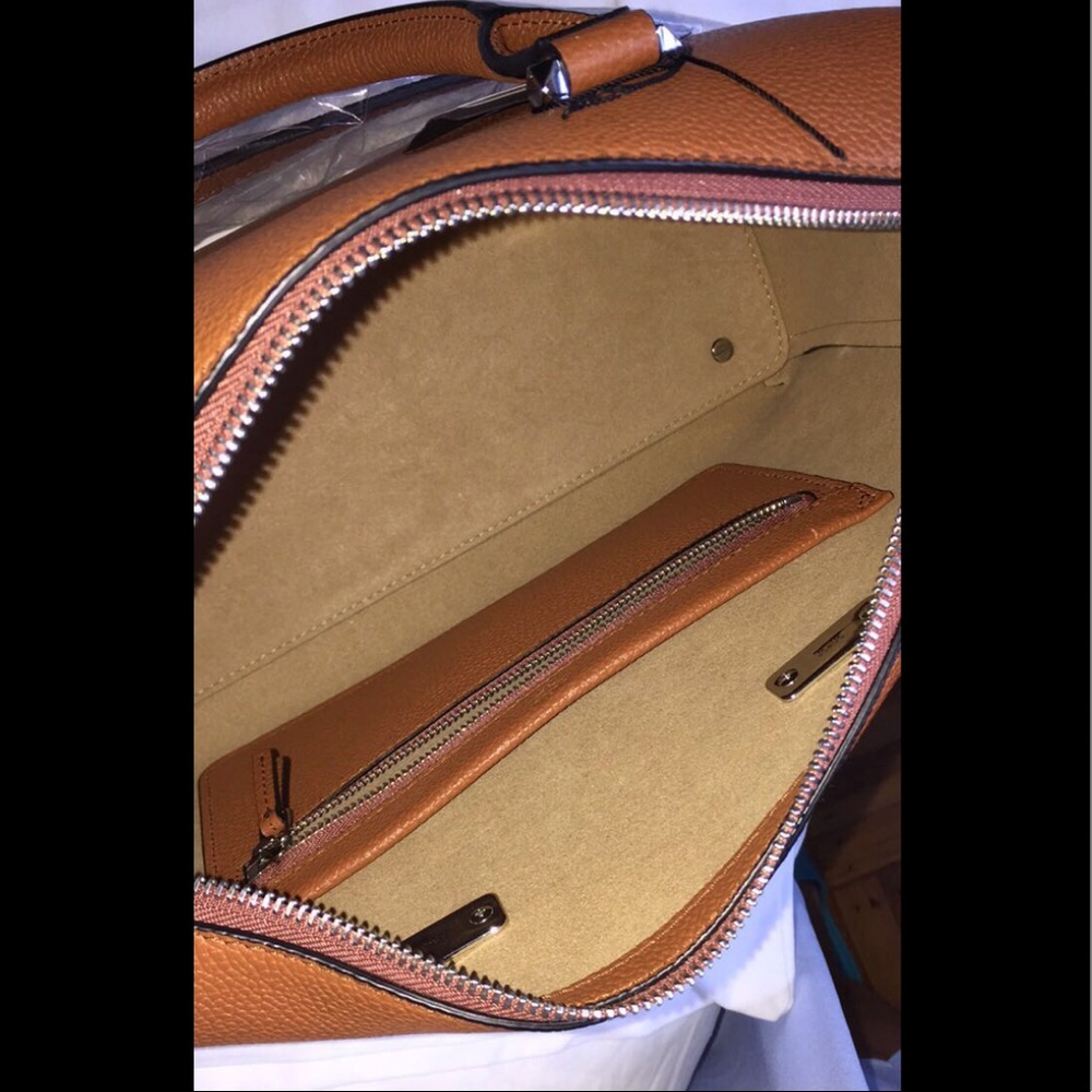 ⛔️SOLD⛔️MCM BAG - Picture 3 of 7