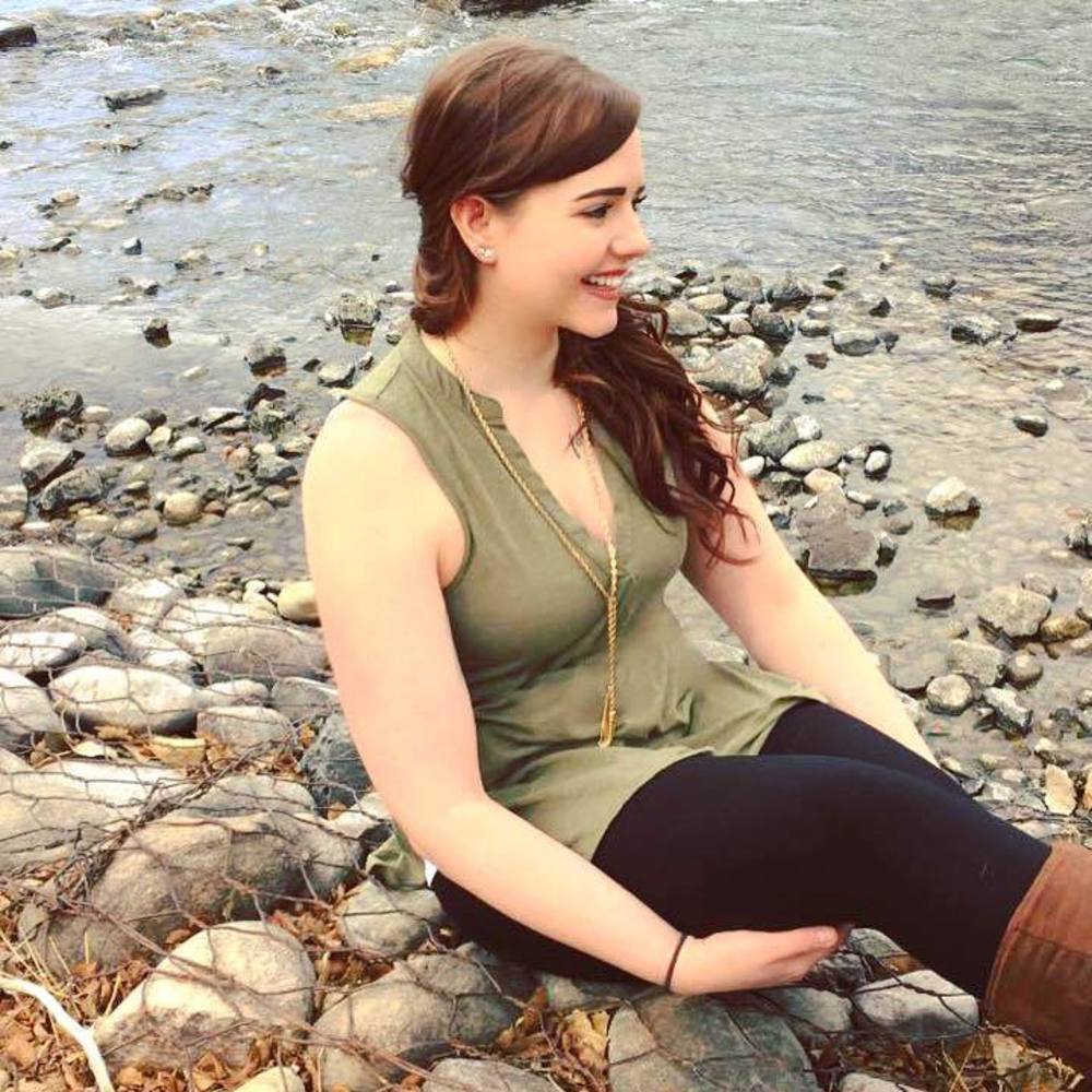 Meet your Posher, Rebecca