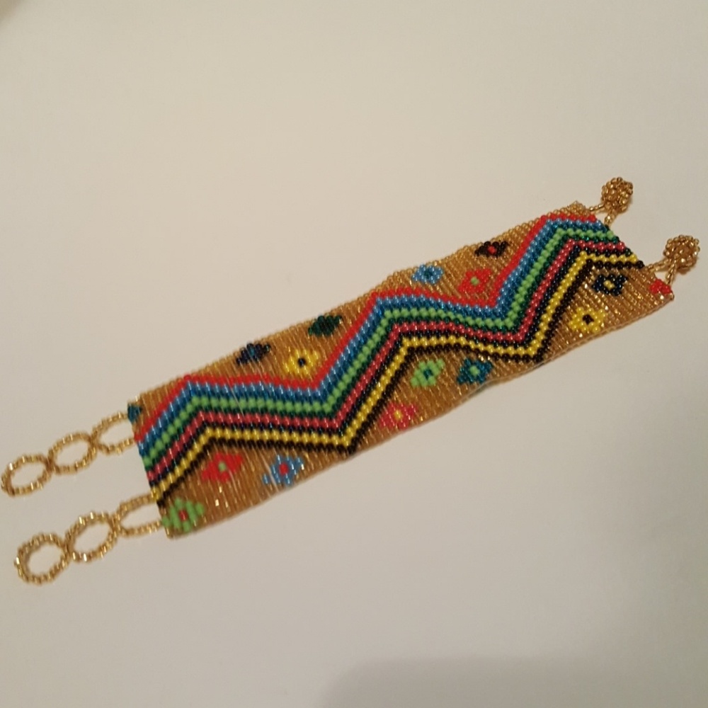 Handmade bead bracelet