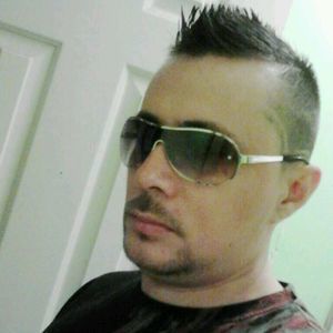 Meet your Posher, Leonel