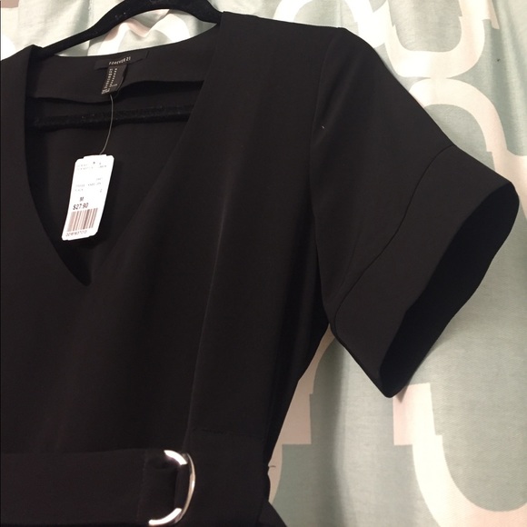 Black V Neck Dress - Picture 3 of 4