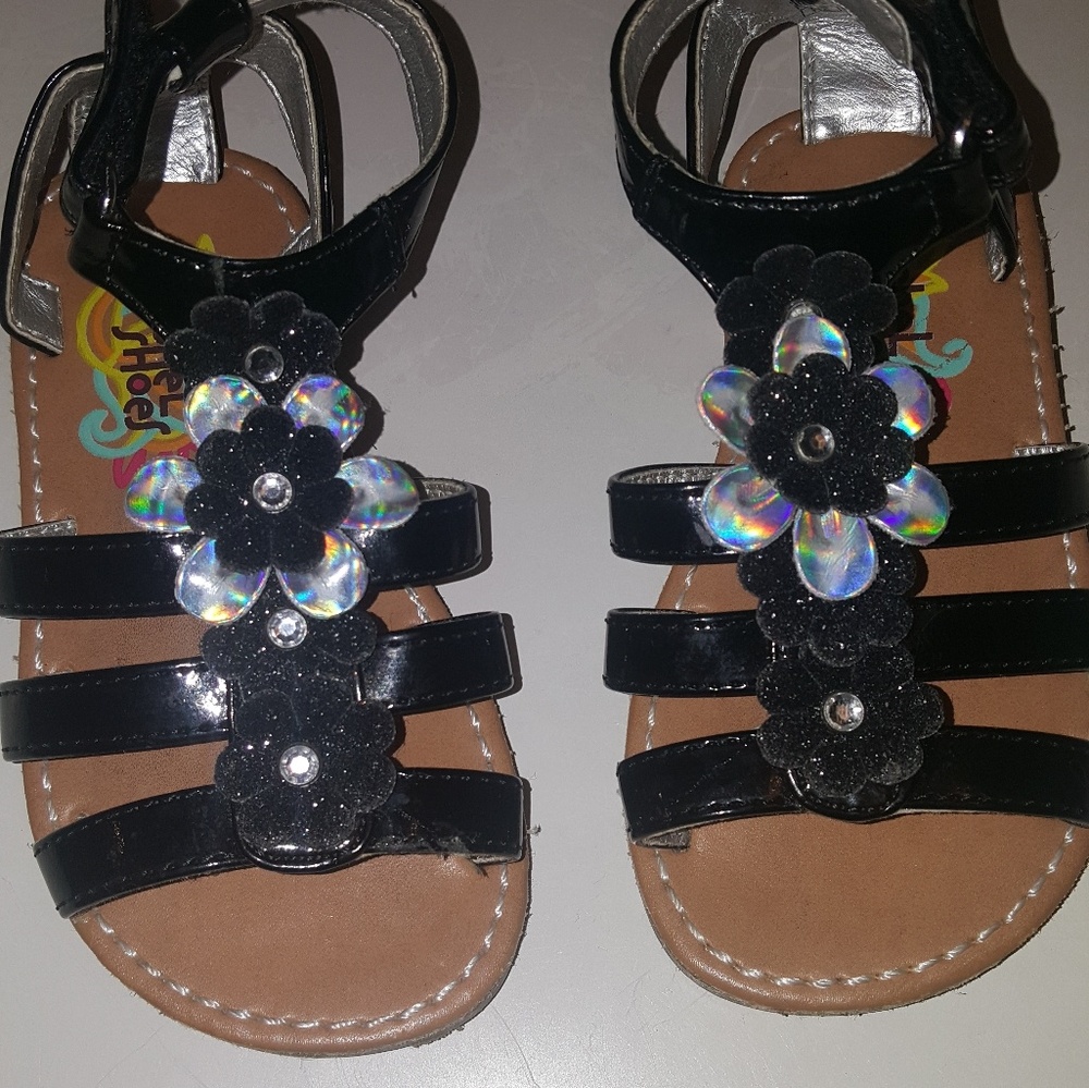 Toddler girls sandals size 6