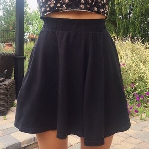 Black flowy skirt💗