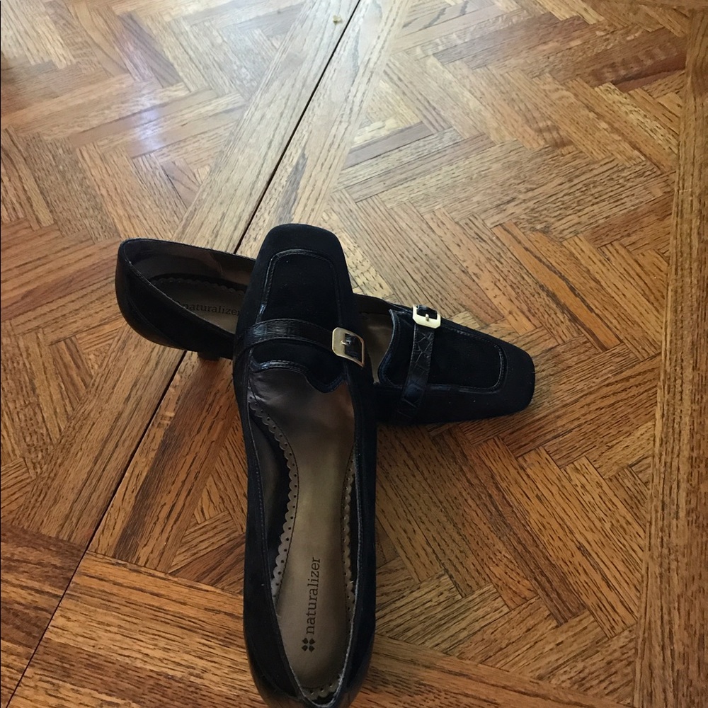 Shoes - Picture 3 of 3