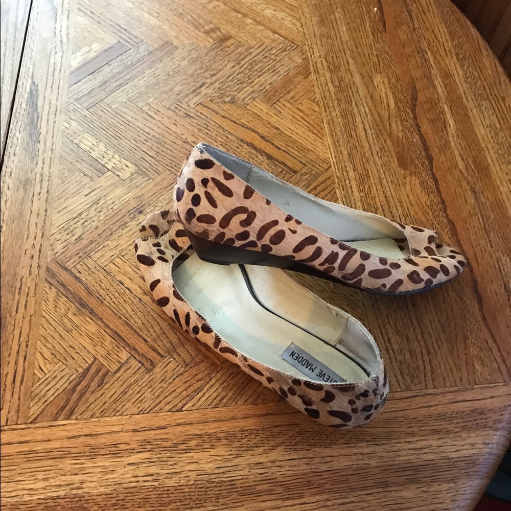 Shoes - Picture 2 of 3