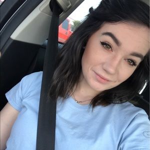 Meet your Posher, Lanie