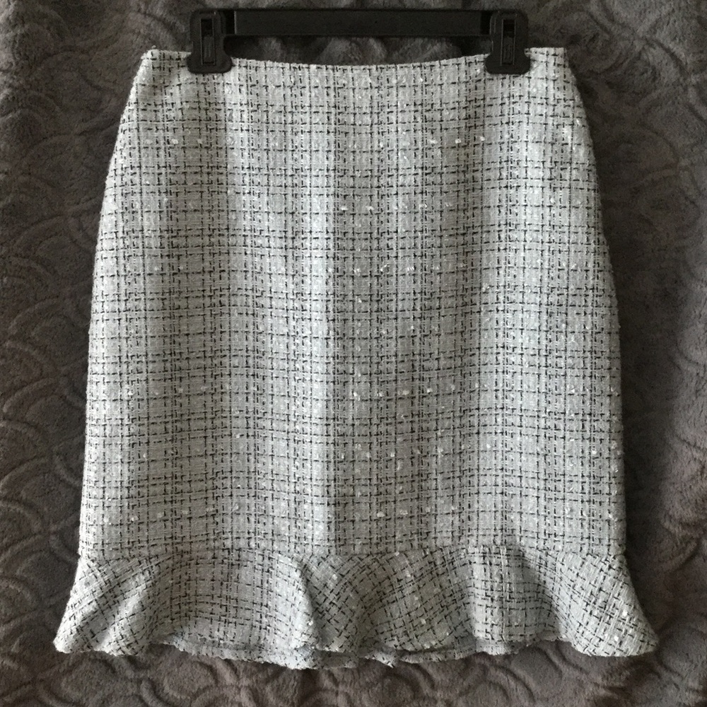 ClosingCloset Sale! Worthington skirt 8 blue/green