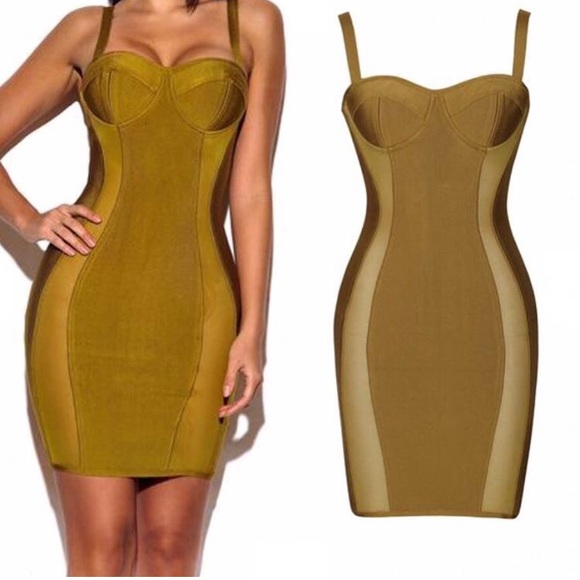 Dresses & Skirts - ✨Sweetheart BANDAGE Dress✨