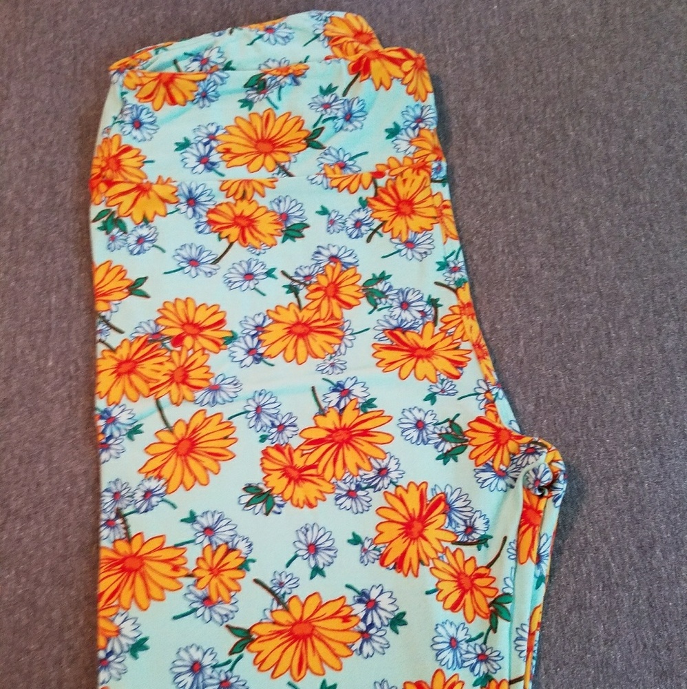 NWOT Lularoe TC Leggings