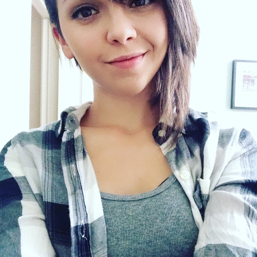 Meet your Posher, Brittany