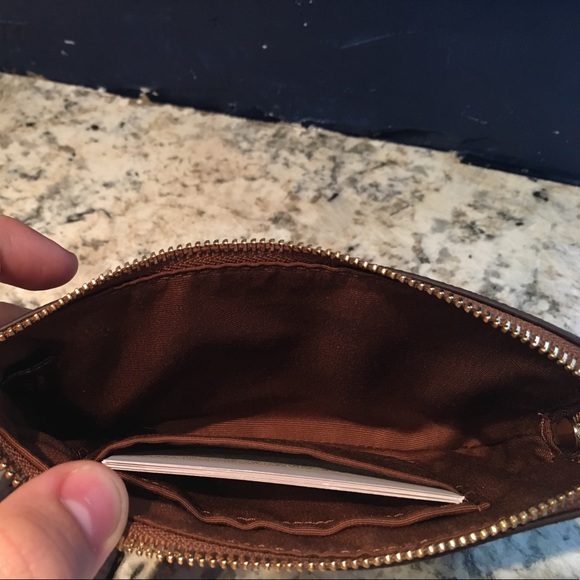 Authentic Coach Wallet!!! - Picture 3 of 4